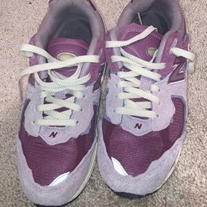 New Balance Maroon and Beige Sneakers